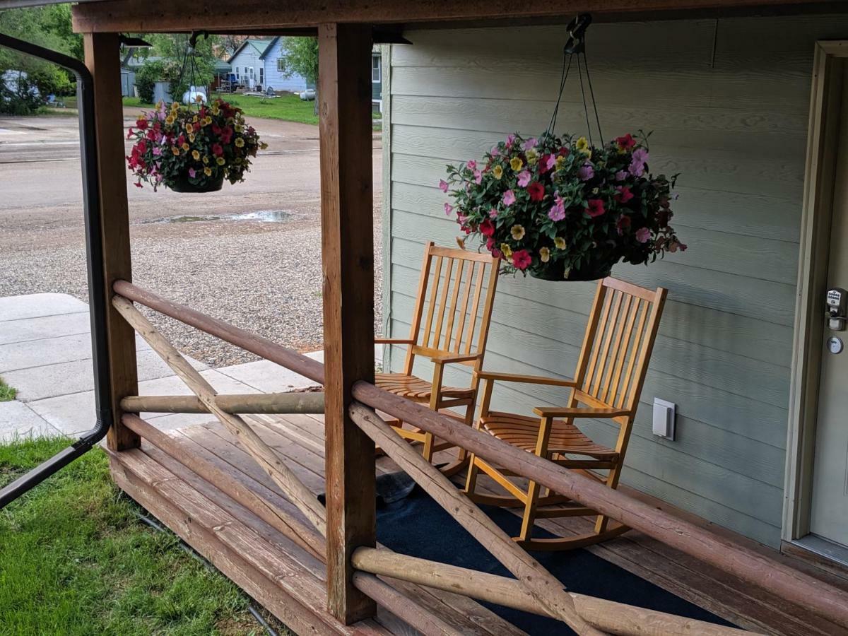 Sagebrush Inn & Suites Broadus Zewnętrze zdjęcie