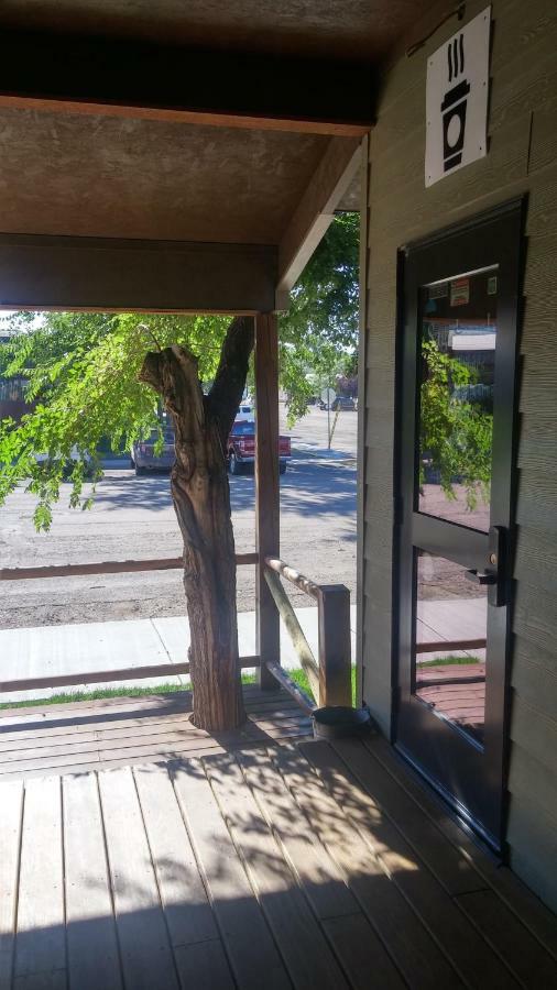 Sagebrush Inn & Suites Broadus Zewnętrze zdjęcie